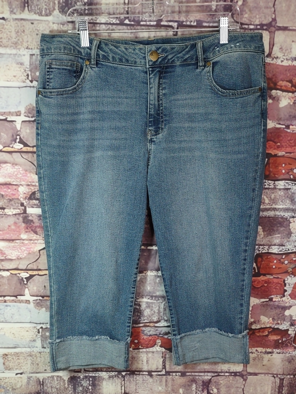 d.jeans® Wide Cuff Crop Jeans
